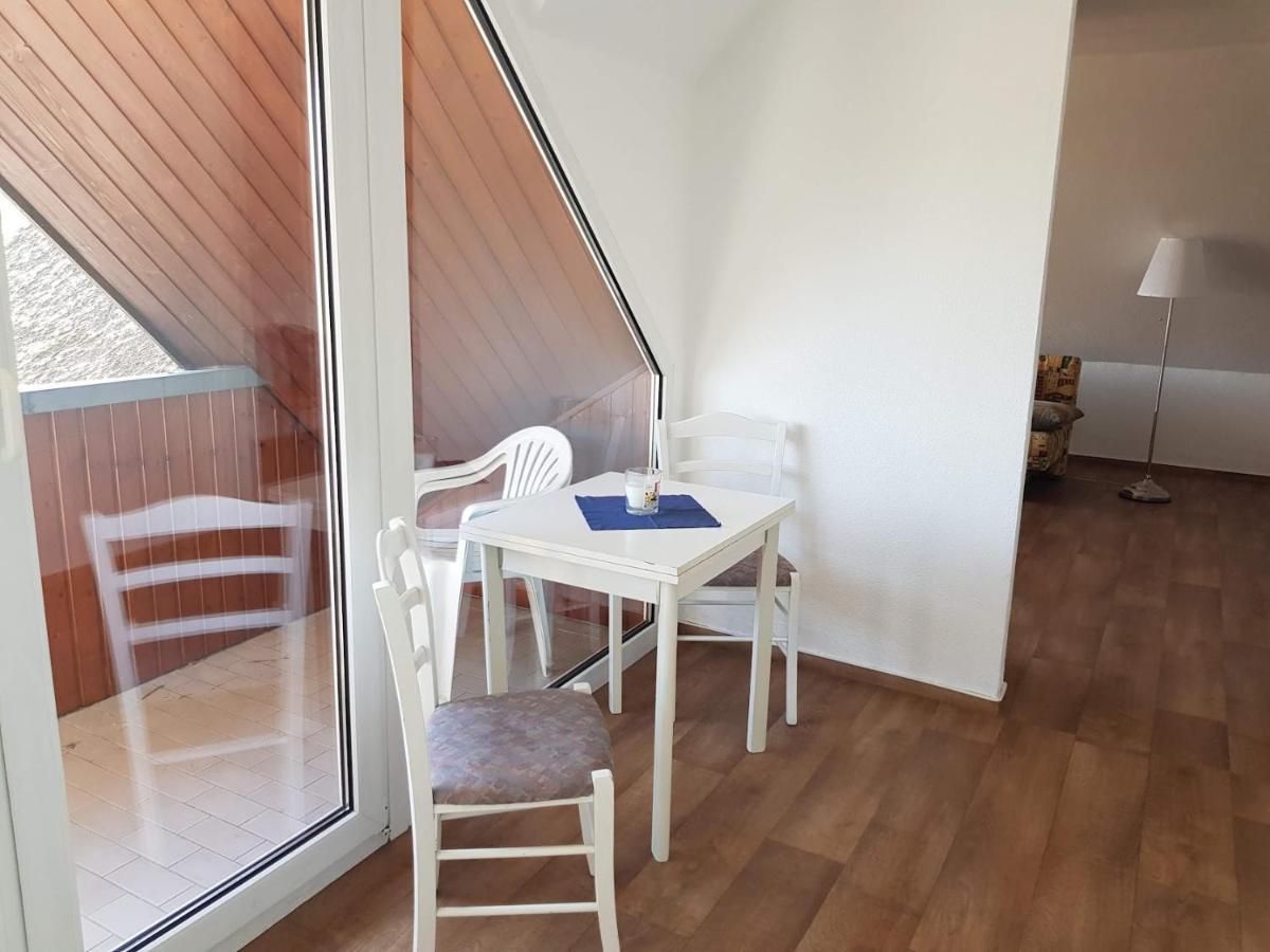 Fewo 18 im Strandhaus Lobbe mit Balkon Exterior foto